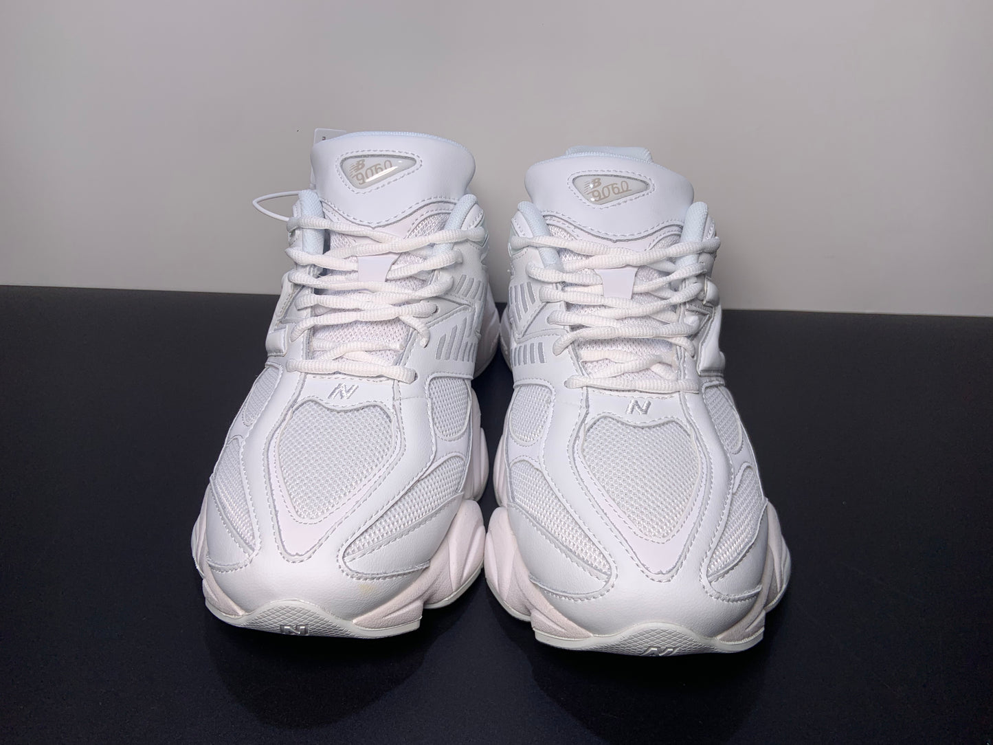 9060 Triple White